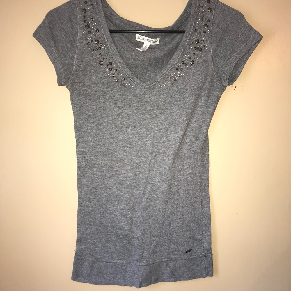 Gray t shirt